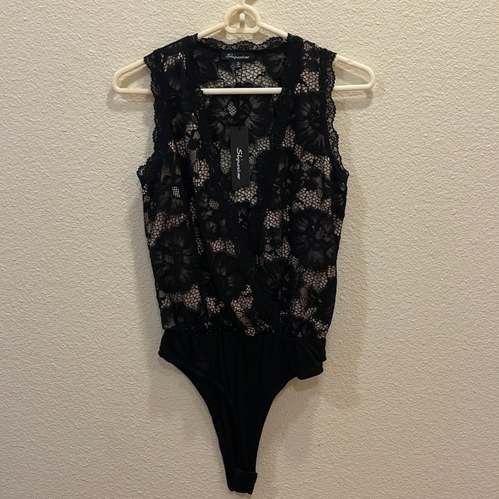 Shinestar Lace Sleeveless Bodysuit, Black, Size M